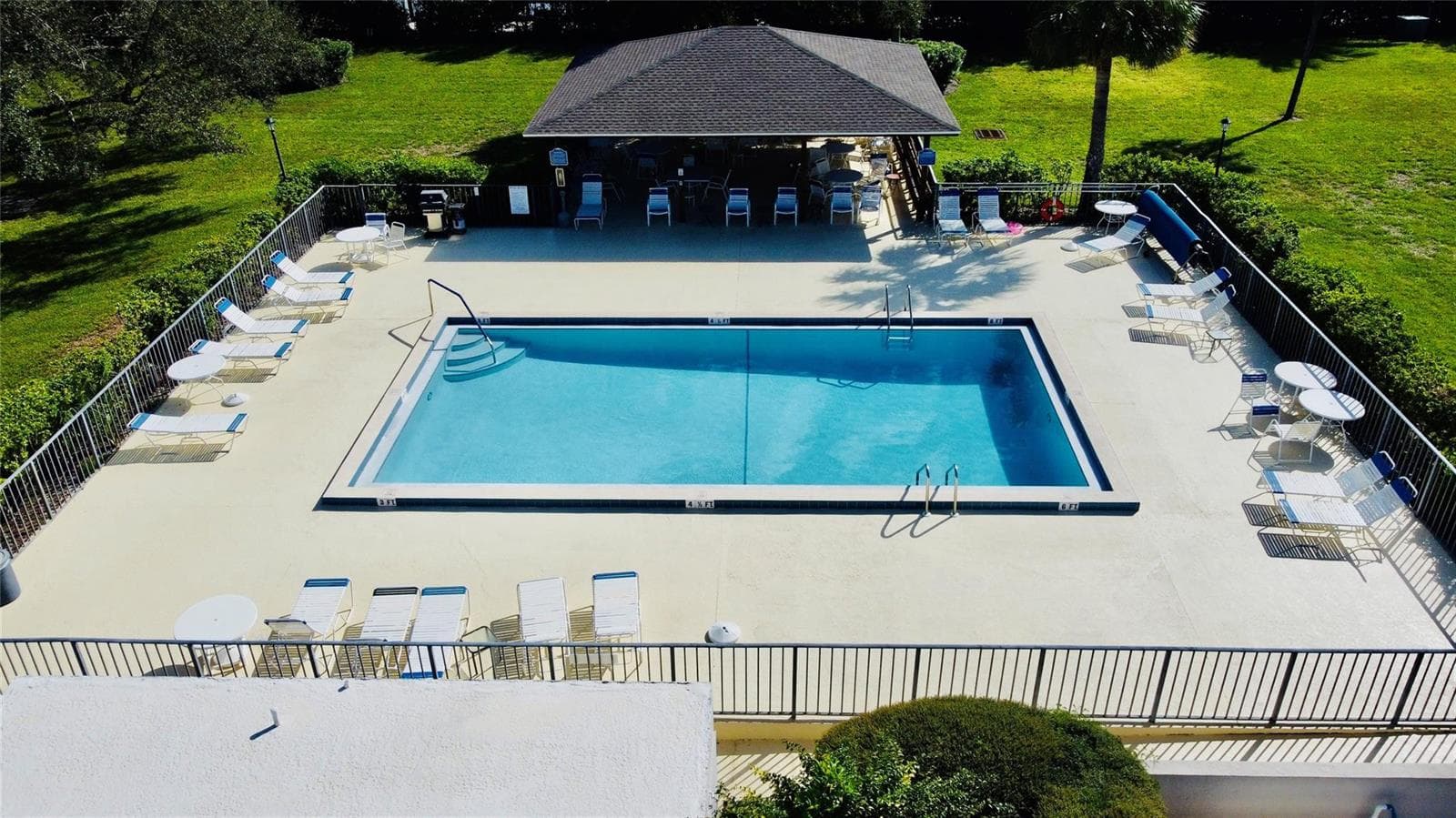 3216 S Lakeview Circle 5202 photo 3