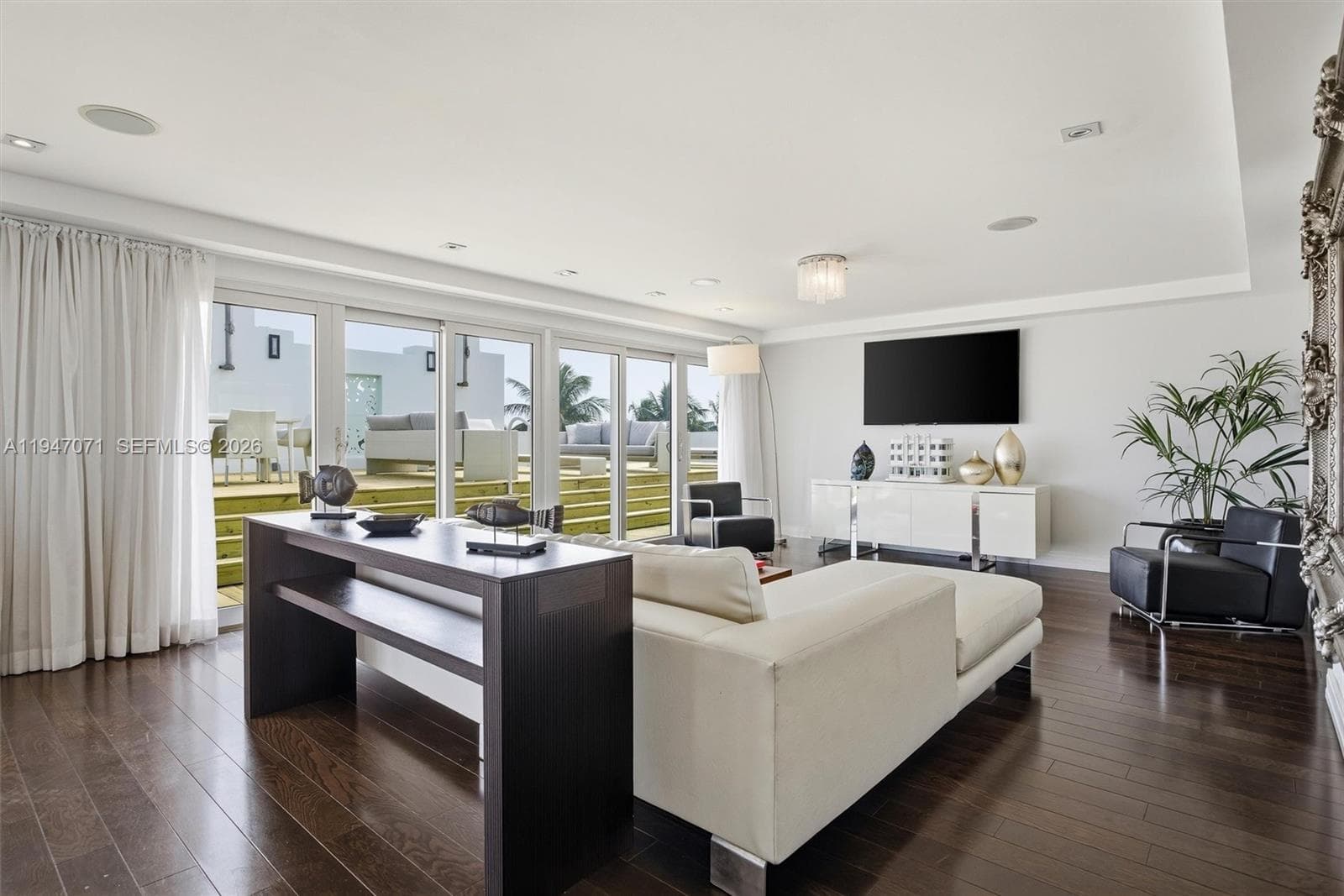 1250 Ocean Dr PH1 photo 9