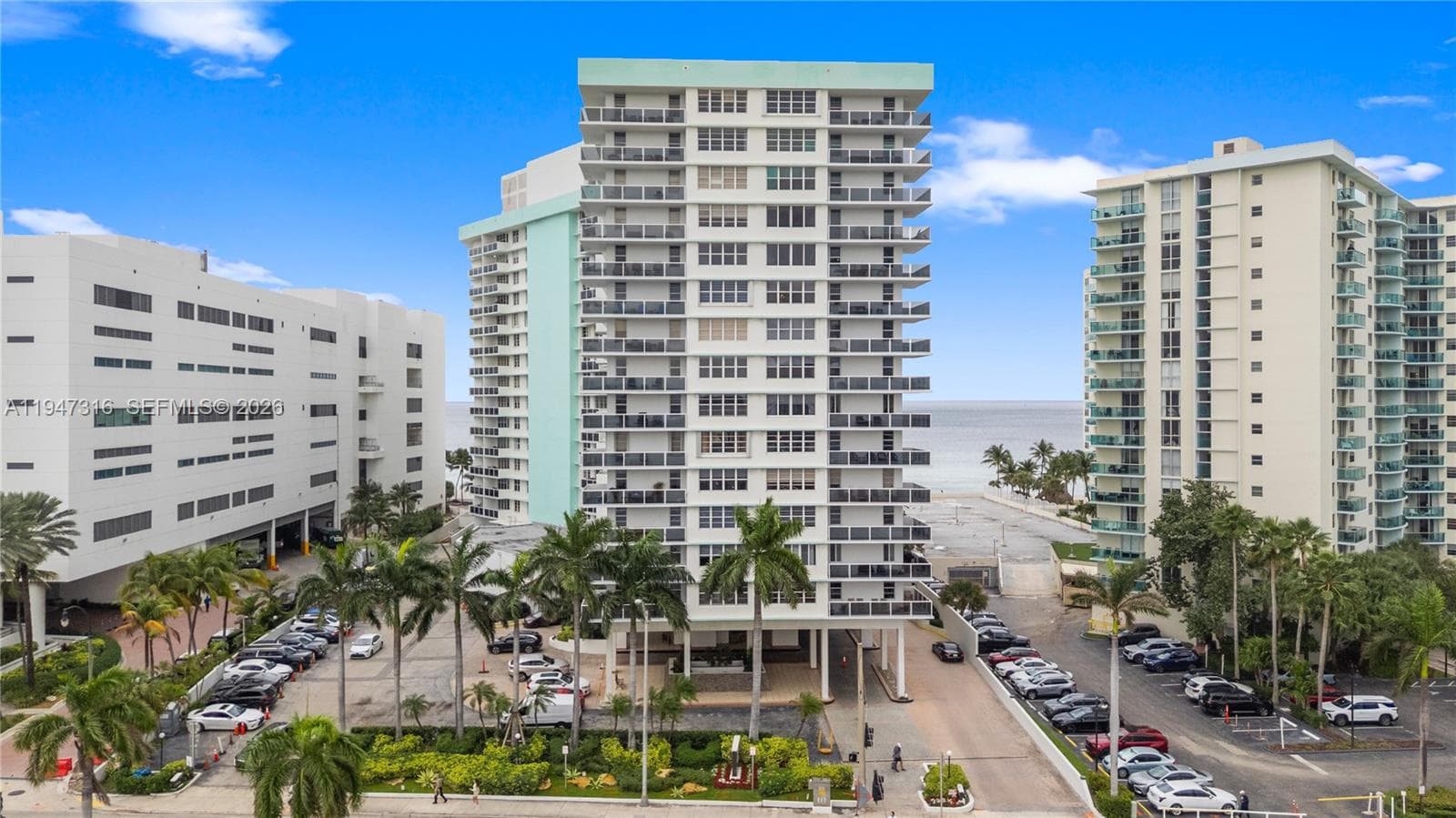 3725 Ocean Dr 3