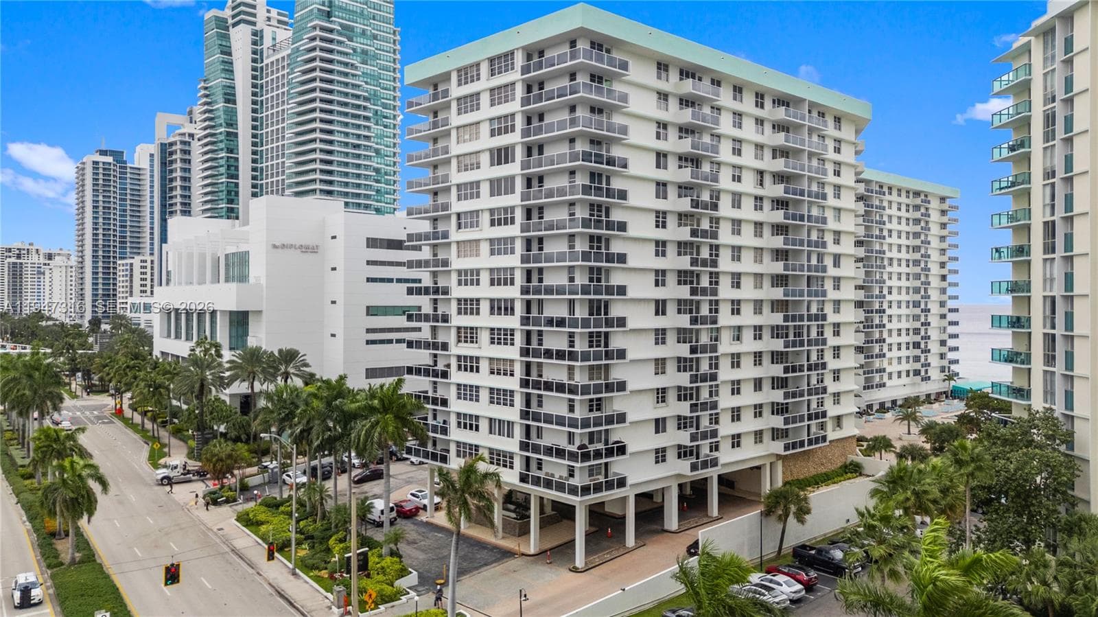 3725 Ocean Dr 4
