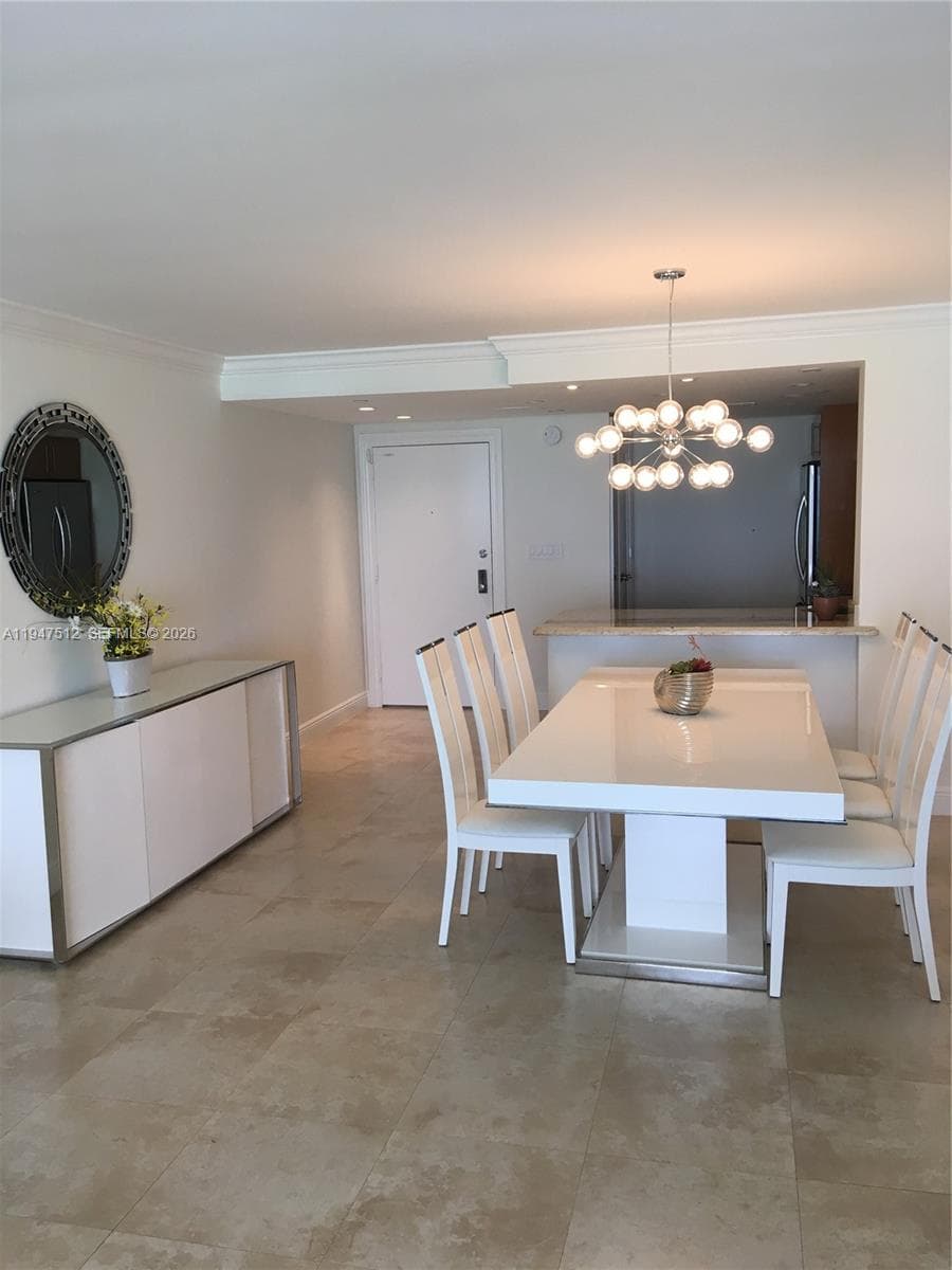 2625 Collins Ave 1407 photo 6