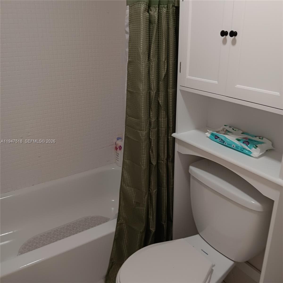 2821 N Miami Beach Blvd 4M photo 13