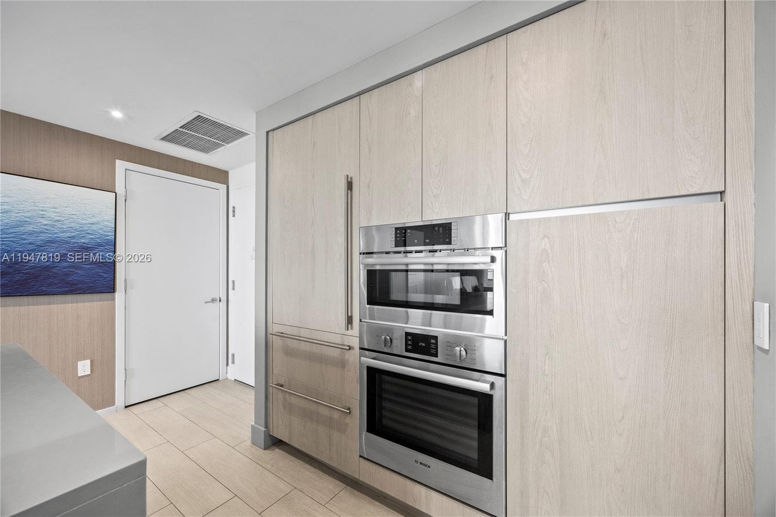 4010 Ocean Dr R2307 photo 16