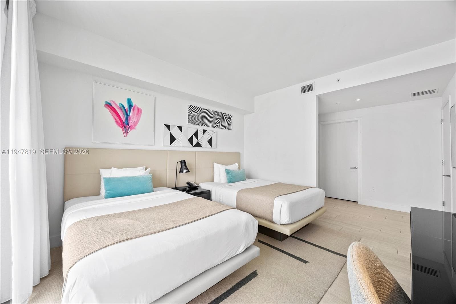 4010 Ocean Dr R2307 photo 24