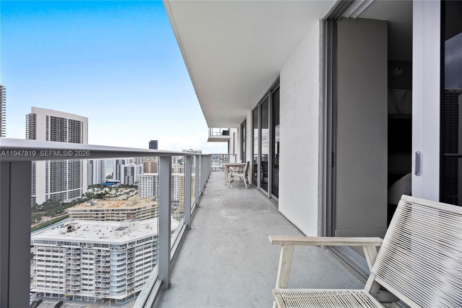 4010 Ocean Dr R2307 photo 10