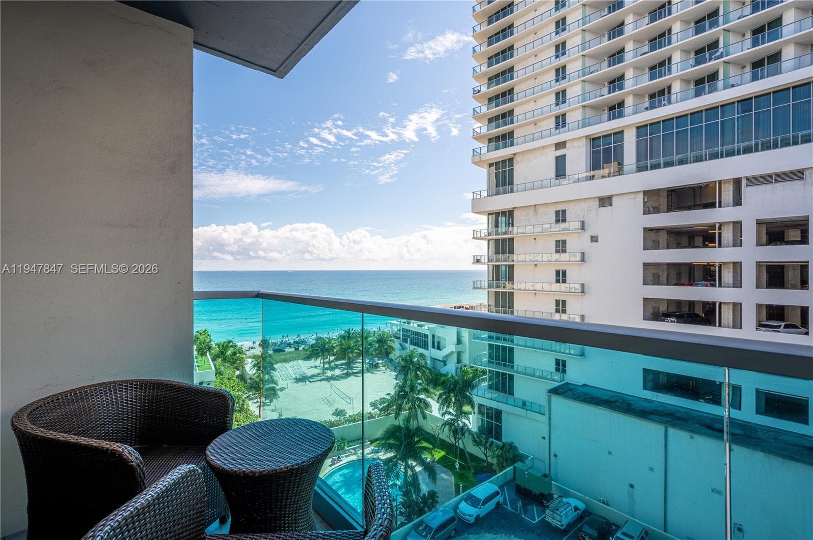 4001 Ocean Dr 1