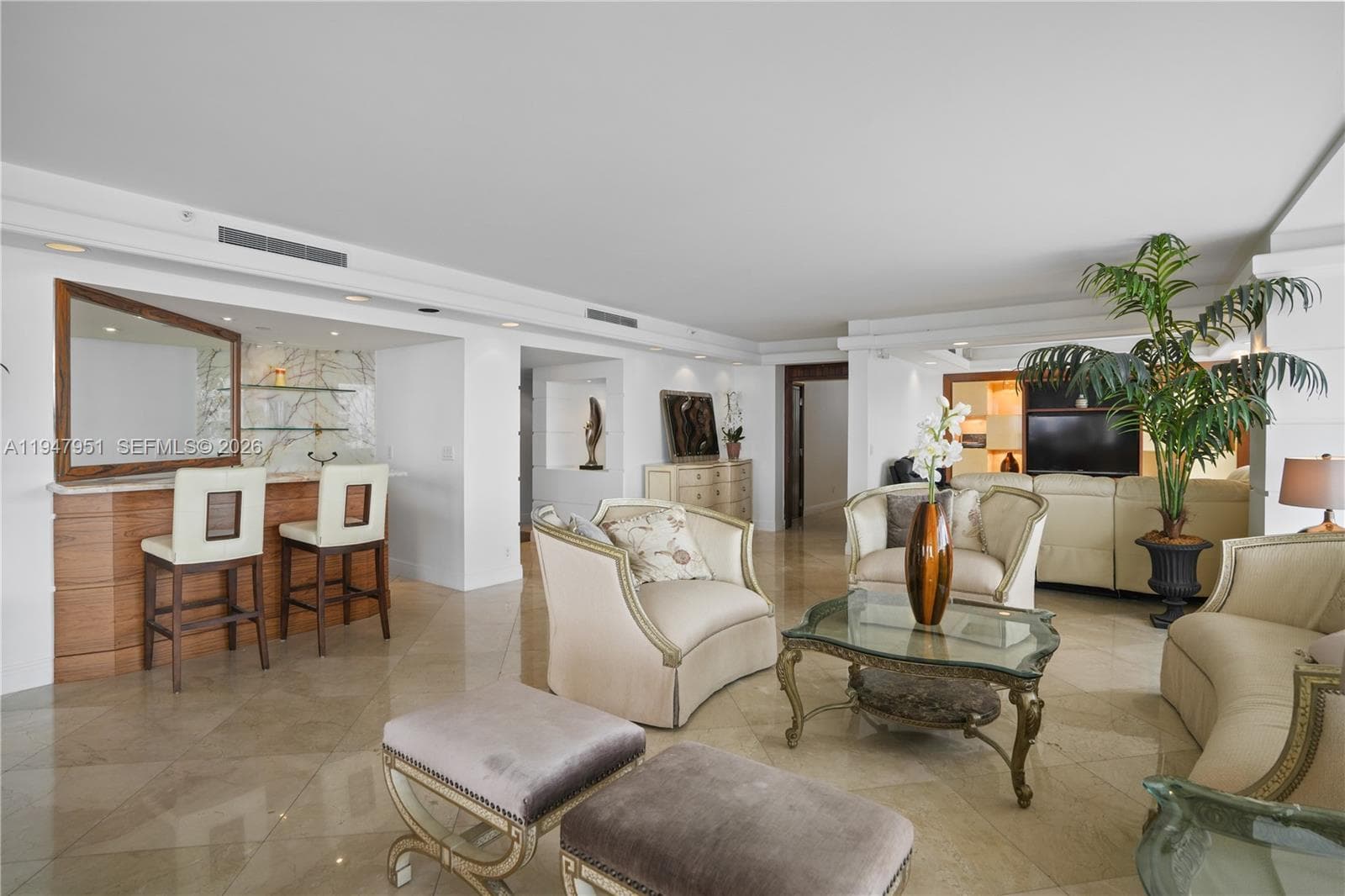19355 Turnberry Way 25GR photo 5