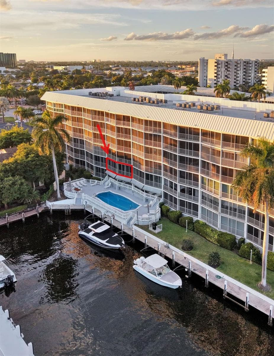 3050 NE 47th Court #205 2