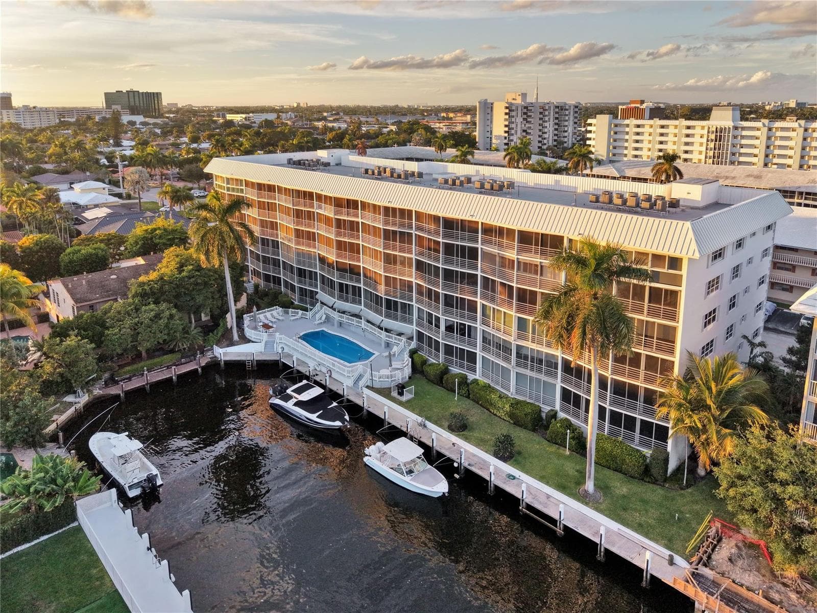 3050 NE 47th Court #205 3