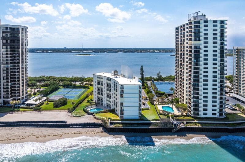 5400 N Ocean Drive 7b photo 3