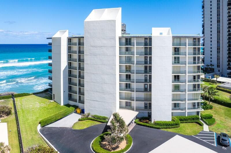 5400 N Ocean Drive 7b photo 5