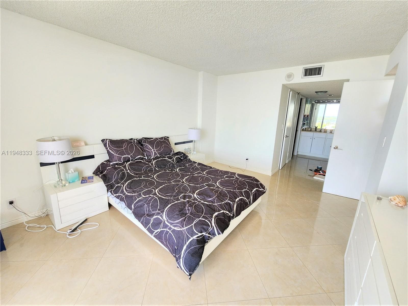 290 174th St 1607 photo 16