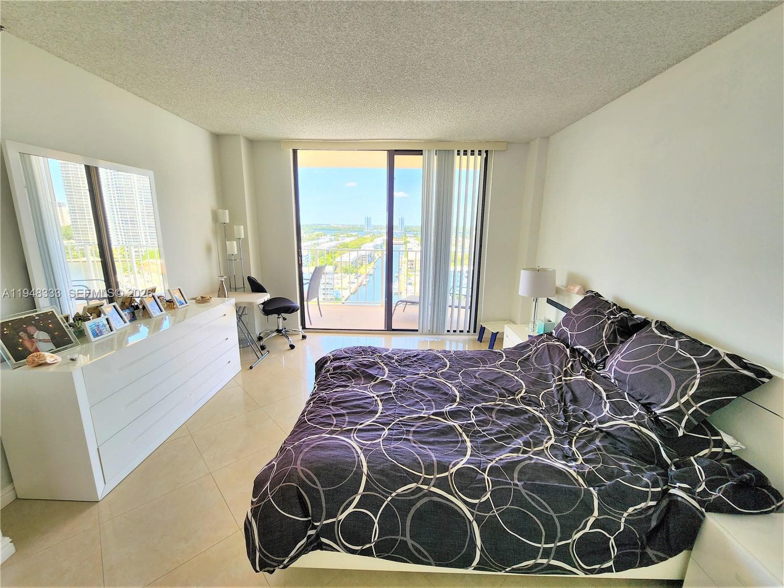 290 174th St 1607 photo 18