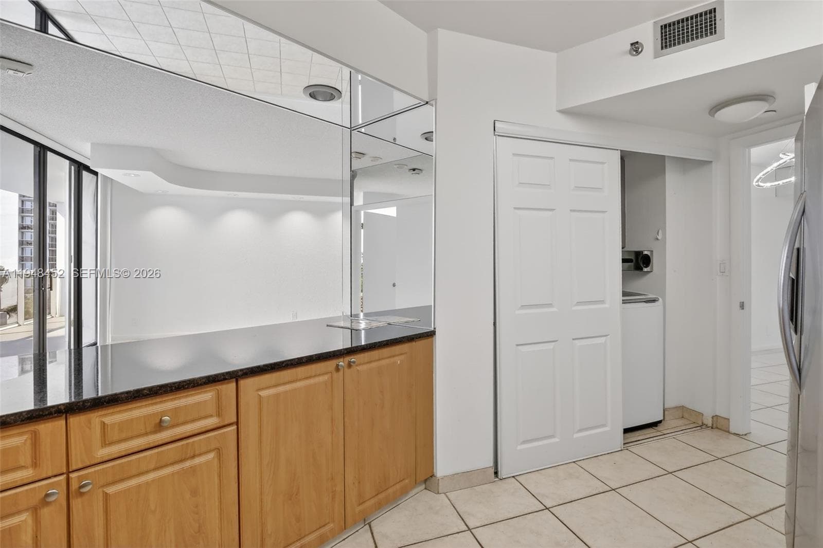 20281 E Country Club Dr 405 photo 14