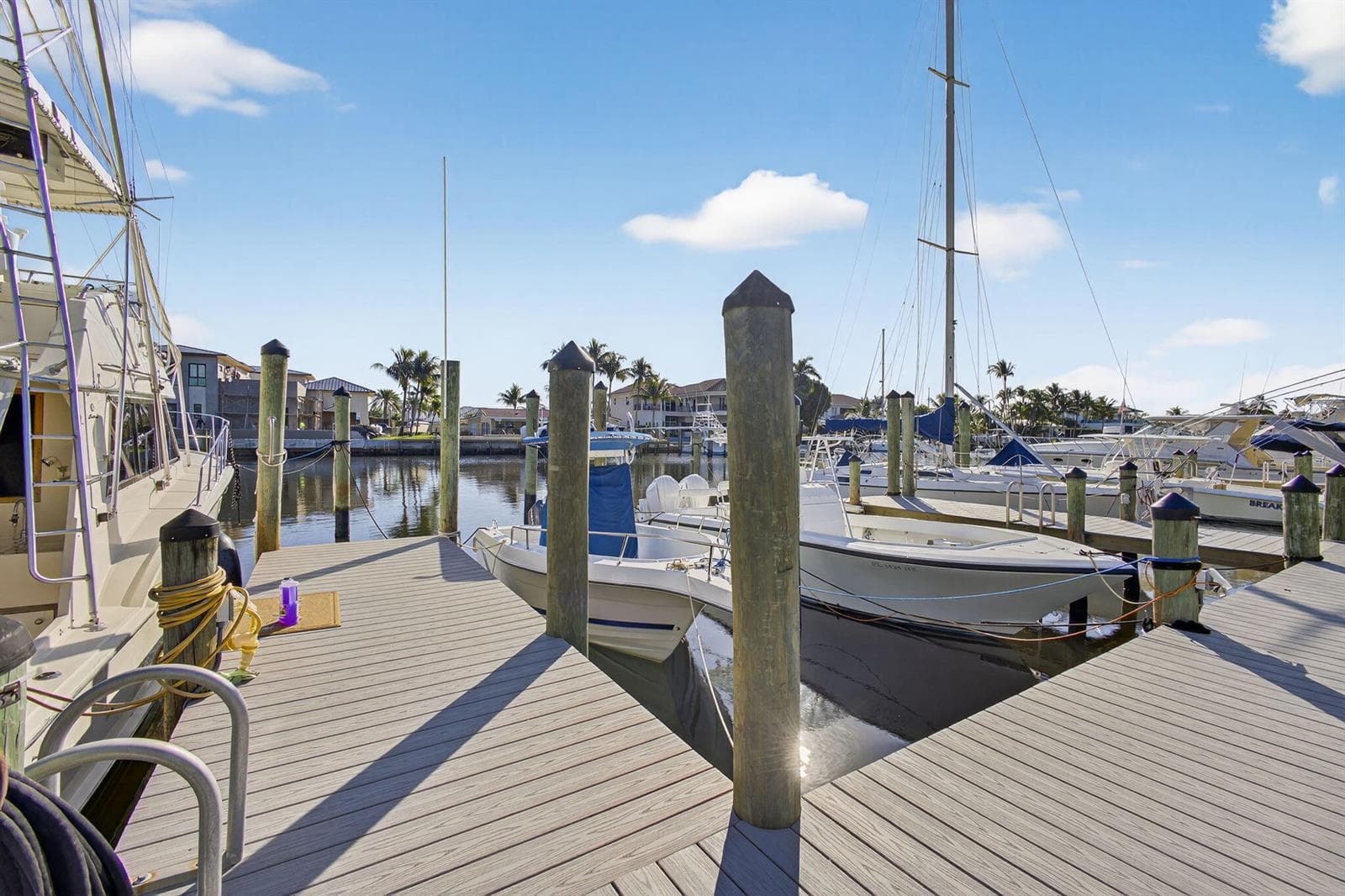 752 Lagoon Drive 5