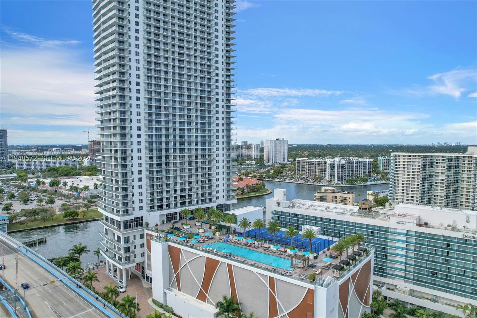 4010 Ocean Dr 1
