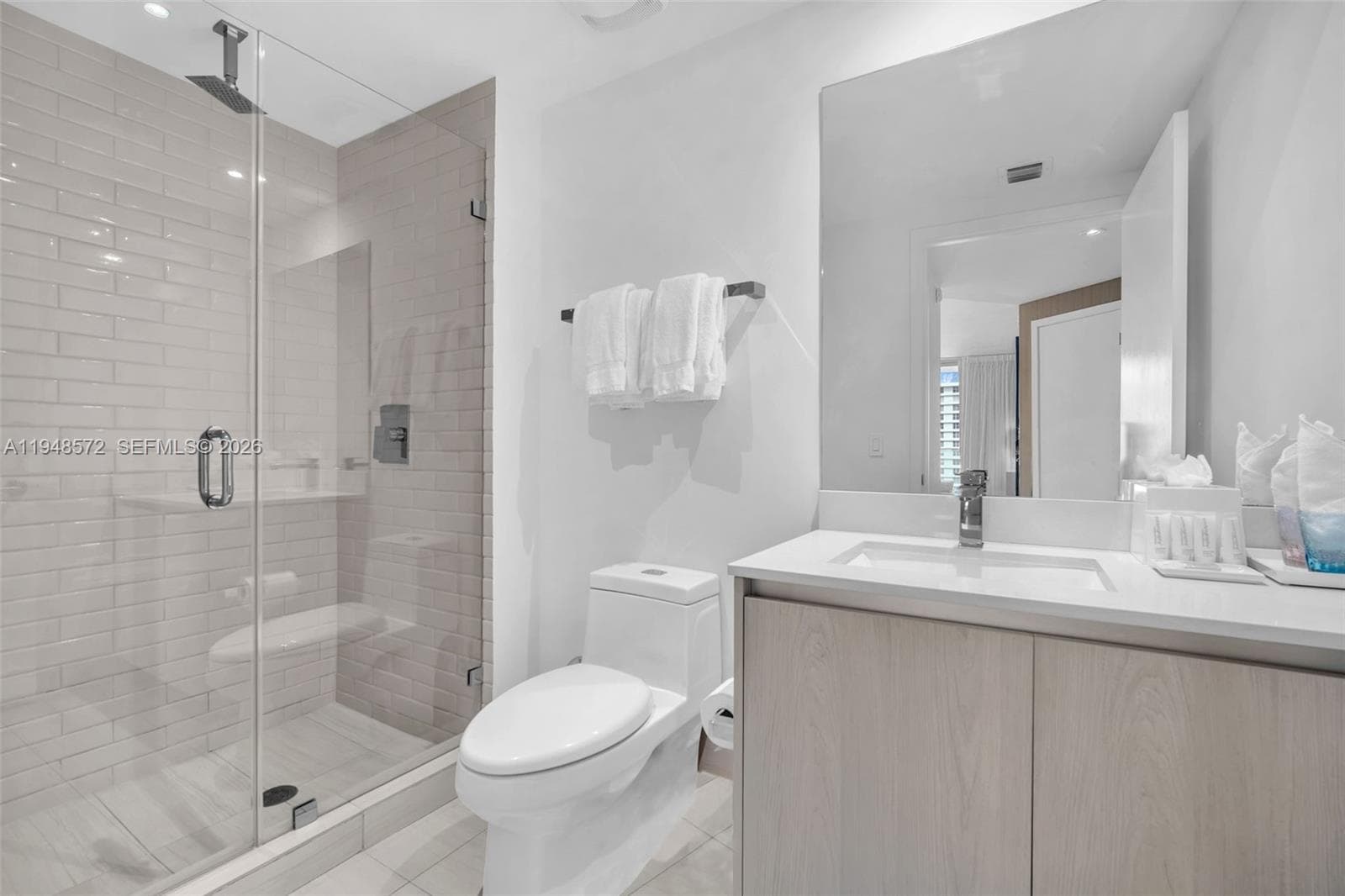 4010 Ocean Dr R701 photo 24