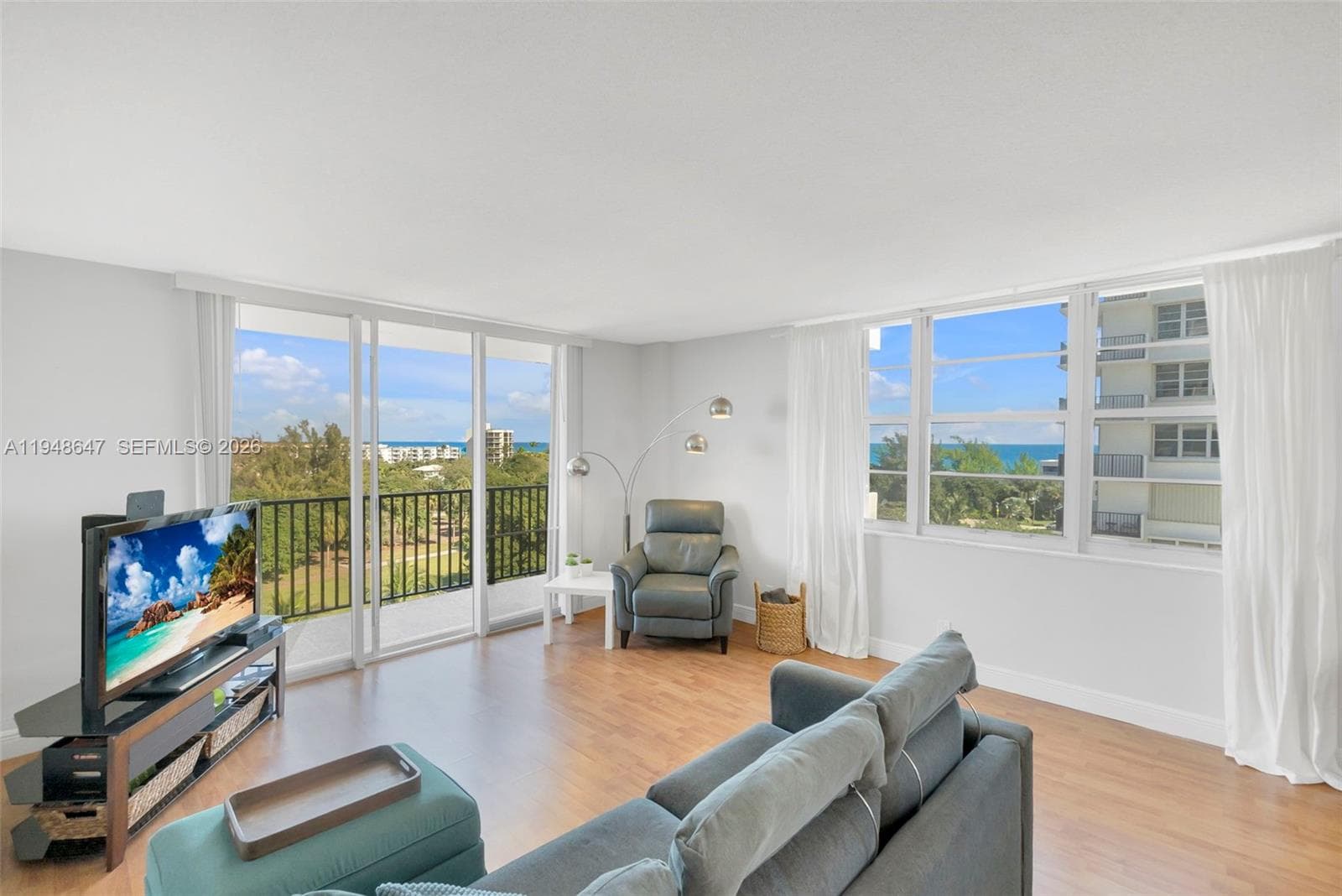 2121 Ocean Blvd 902W photo 12