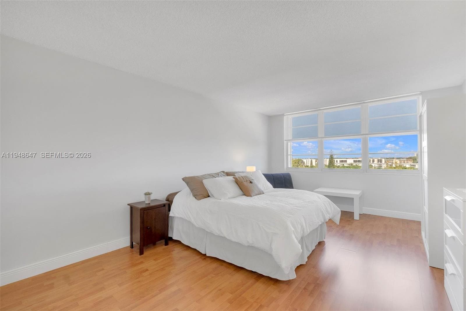 2121 Ocean Blvd 902W photo 22