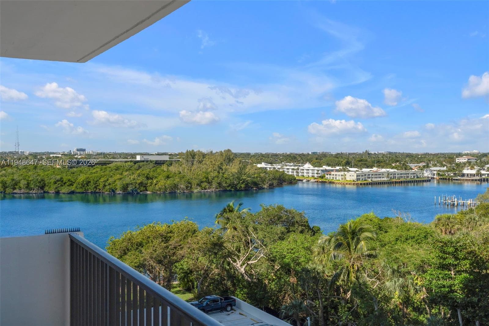 2121 Ocean Blvd 3