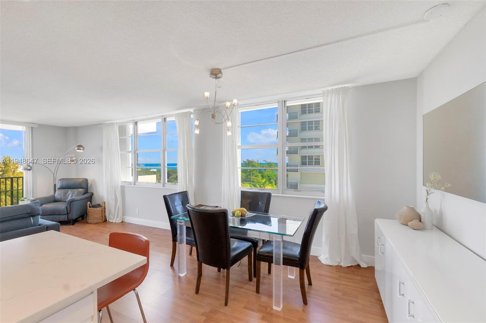 2121 Ocean Blvd 902W photo 14