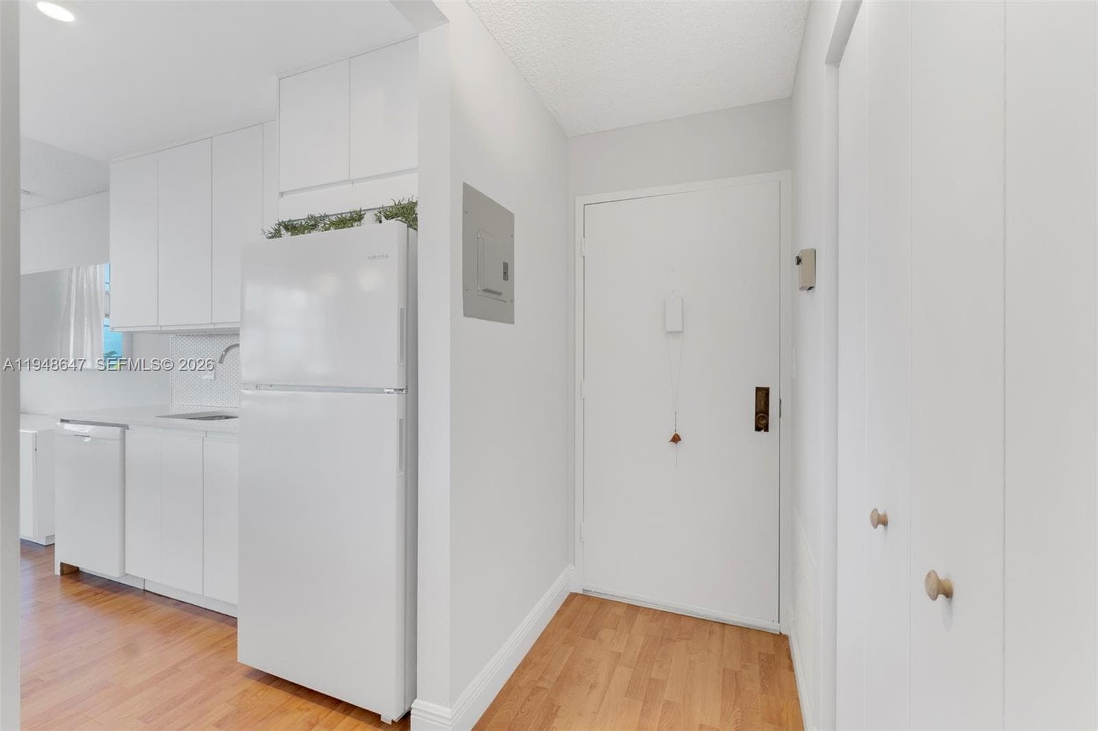 2121 Ocean Blvd 902W photo 11
