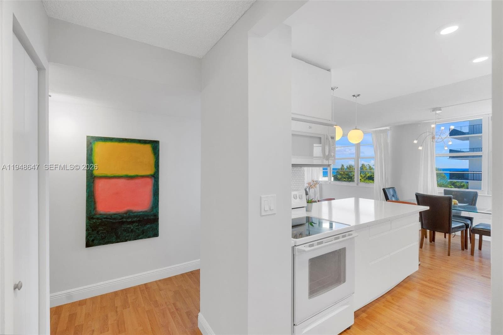 2121 Ocean Blvd 4