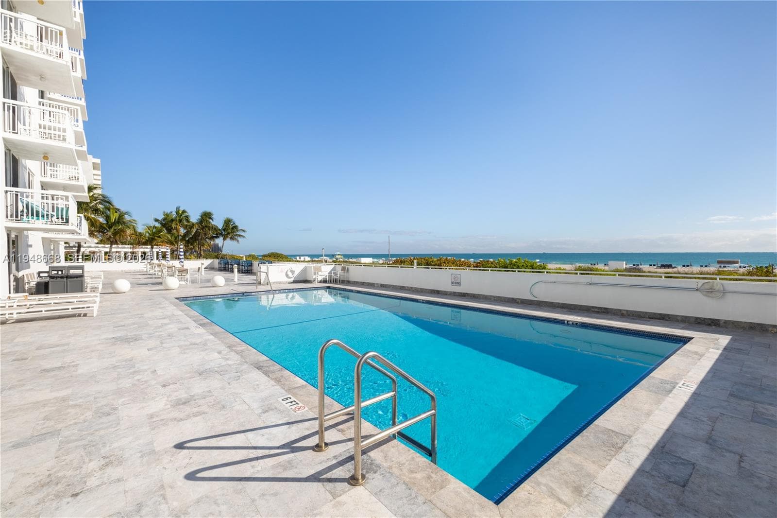 401 Ocean Dr 421 photo 23