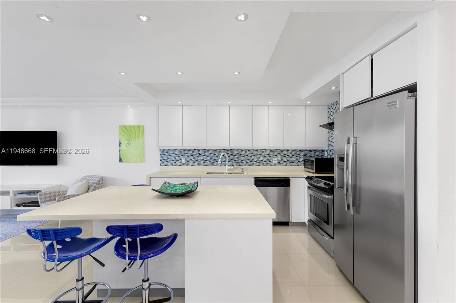 401 Ocean Dr 421 photo 15