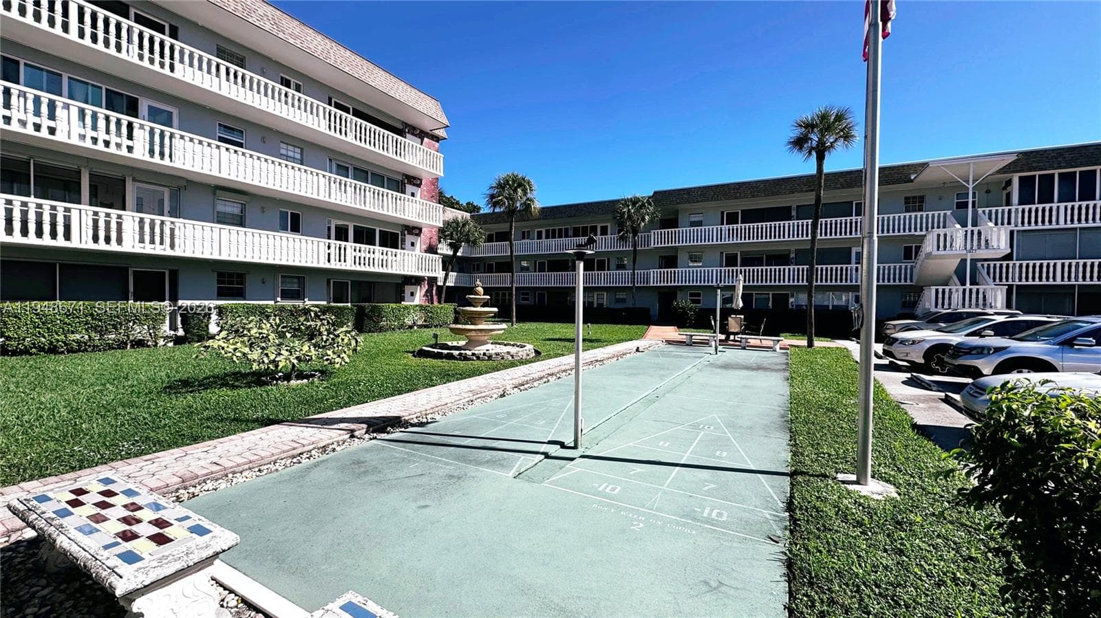 1965 SE 5th Ct 203 photo 4