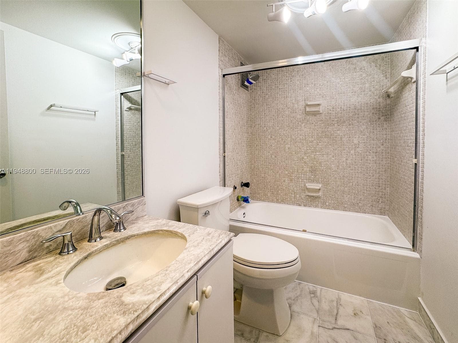 10101 E Bay Harbor Dr 504 photo 14