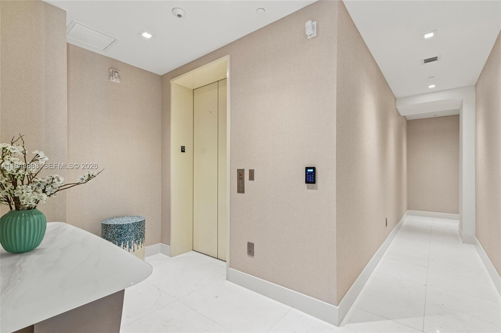 16901 Collins Ave 2