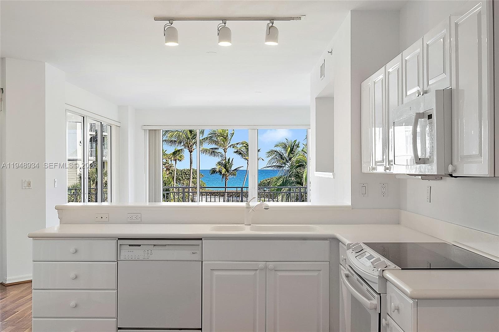 1660 Highway A1A 222 photo 7