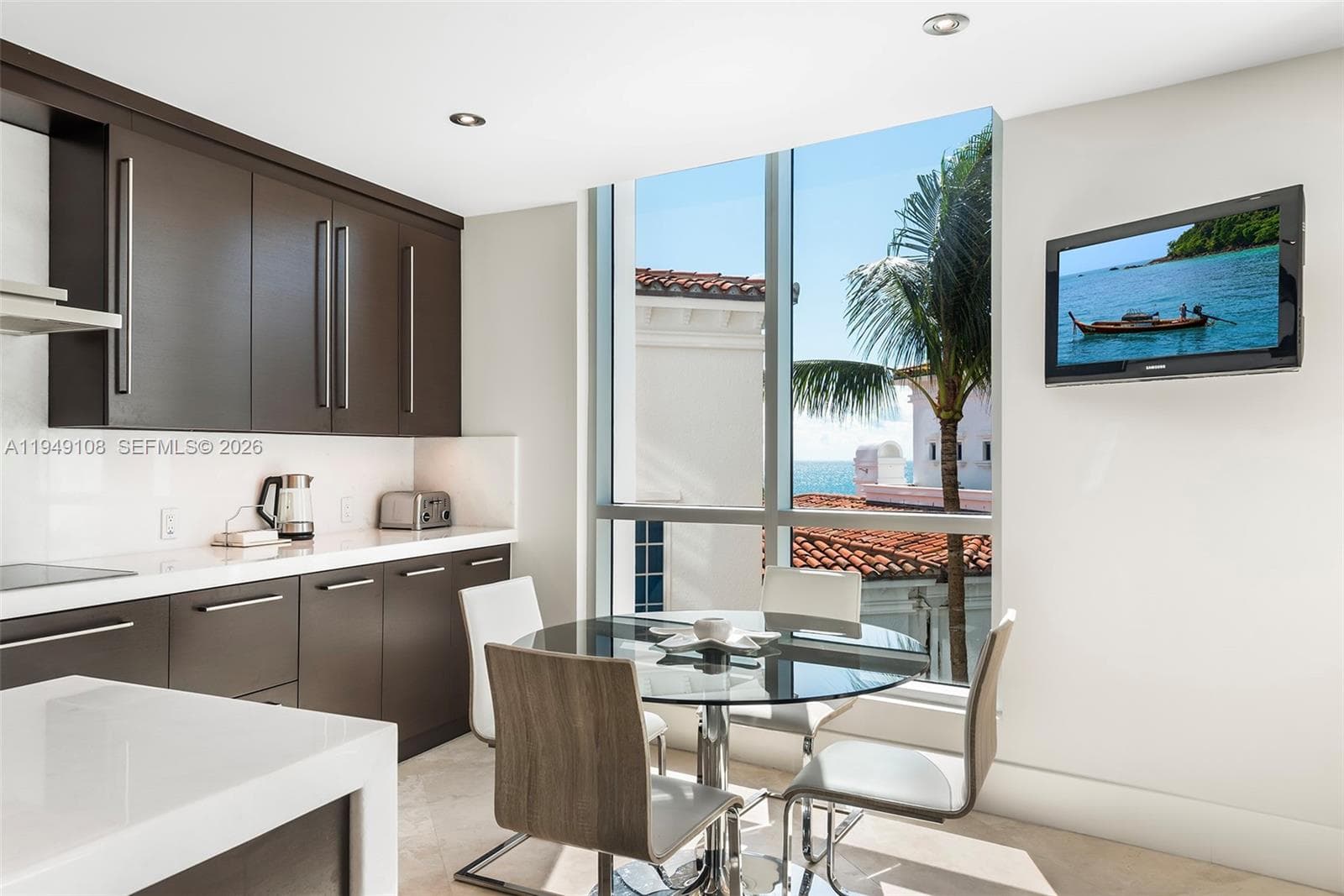 5959 Collins Ave 606 photo 6