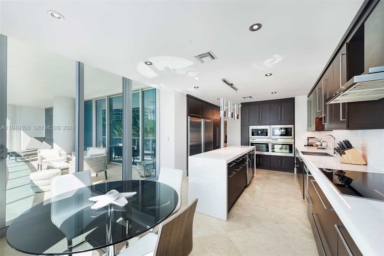 5959 Collins Ave 606 photo 7