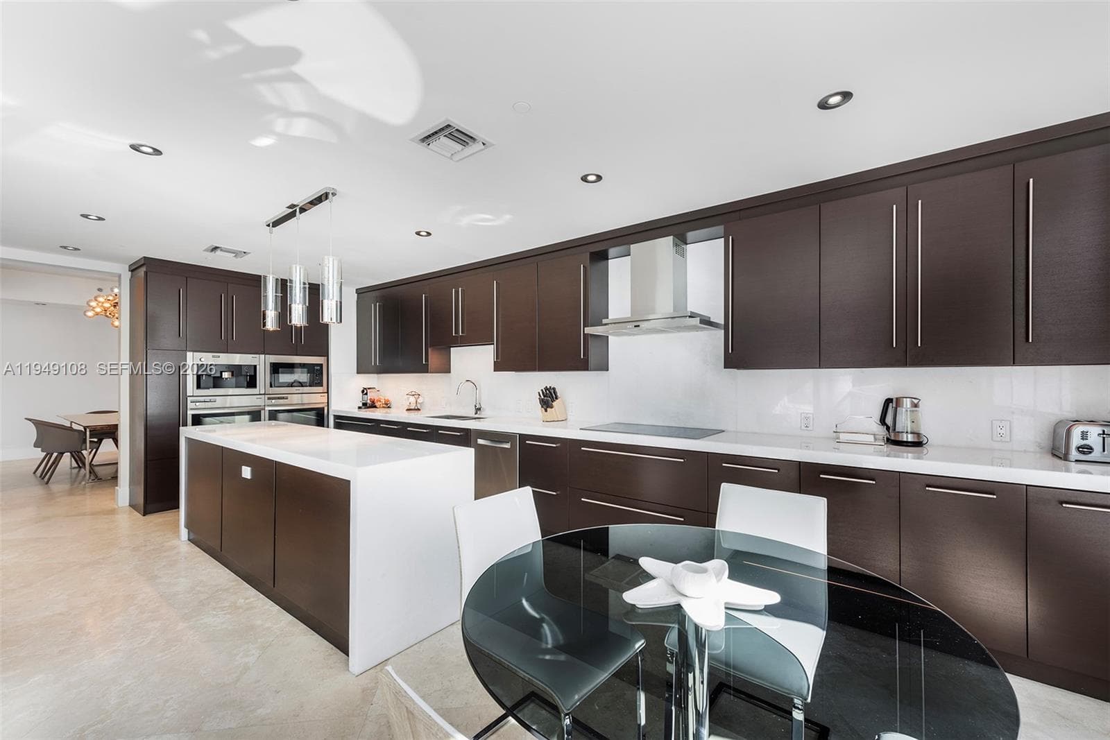 5959 Collins Ave 606 photo 8
