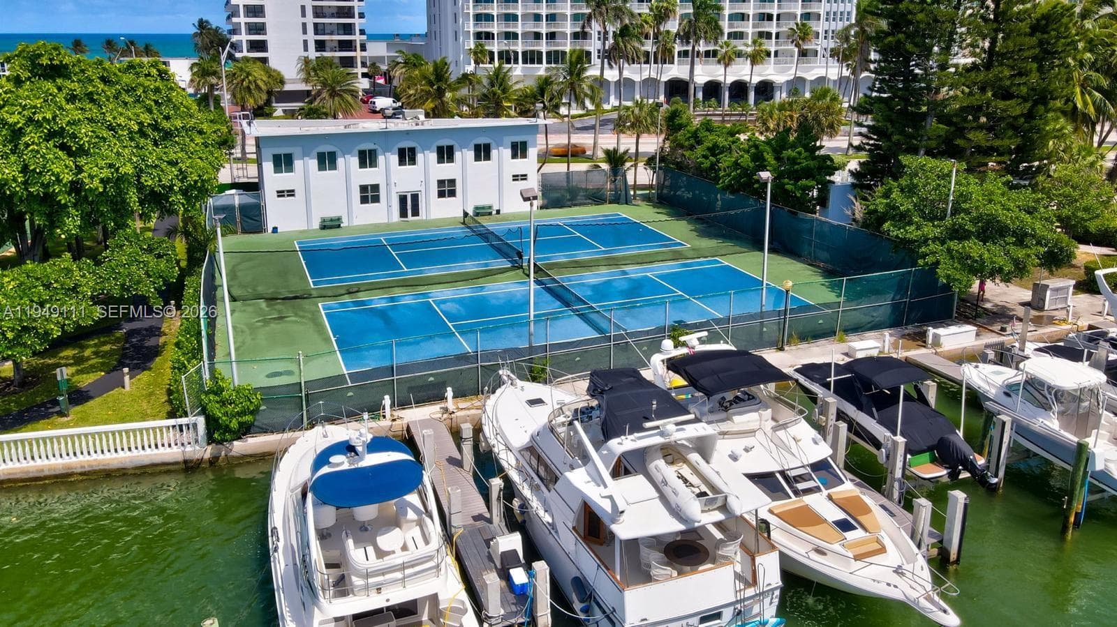 5401 Collins Ave 340 photo 23