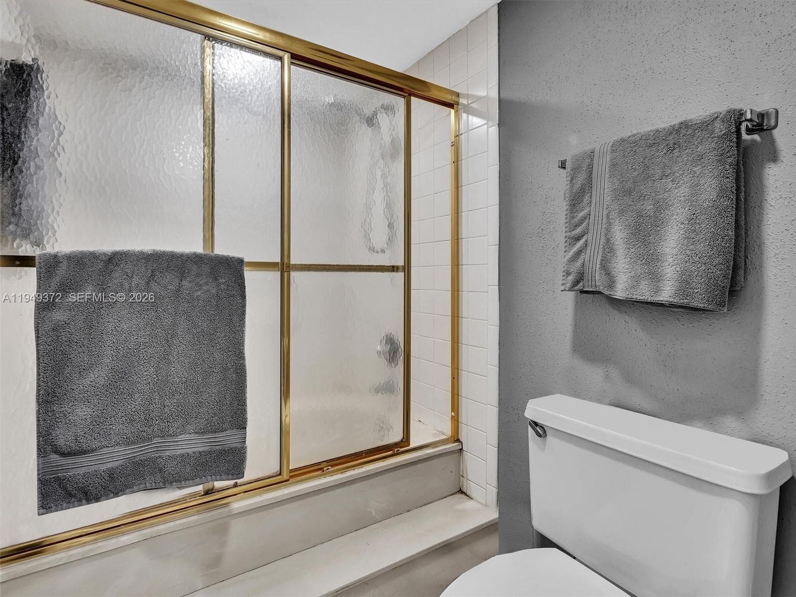 16565 NE 26th Ave 4E photo 23