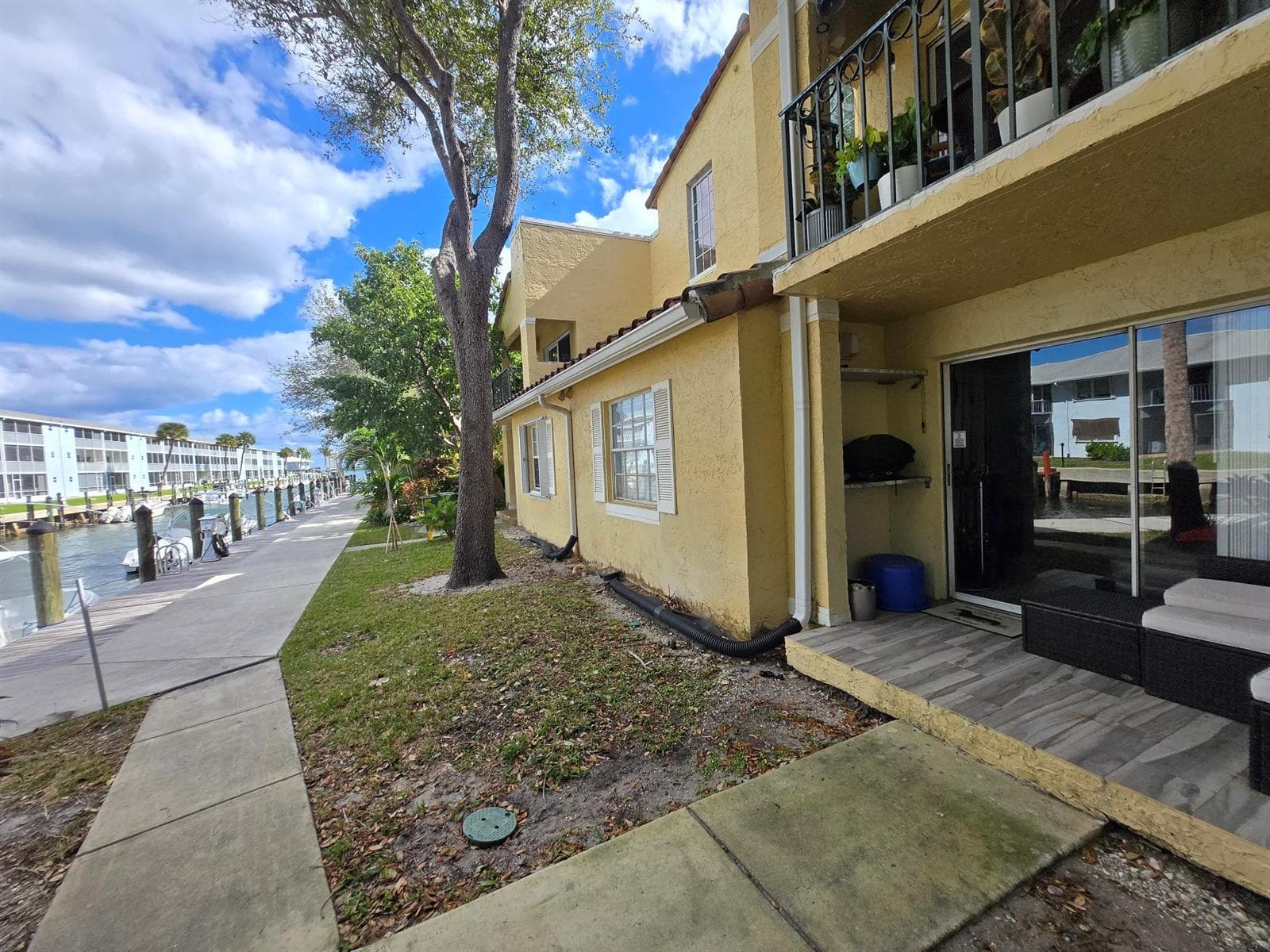 1105 Lake Shore Drive #102 1
