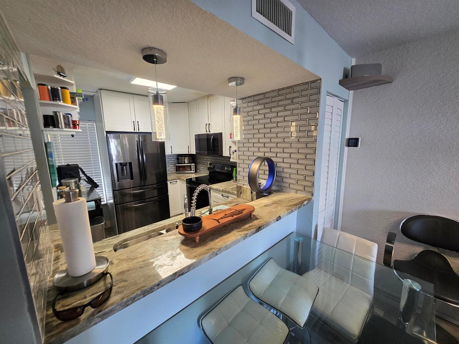 1105 Lake Shore Drive #102 4