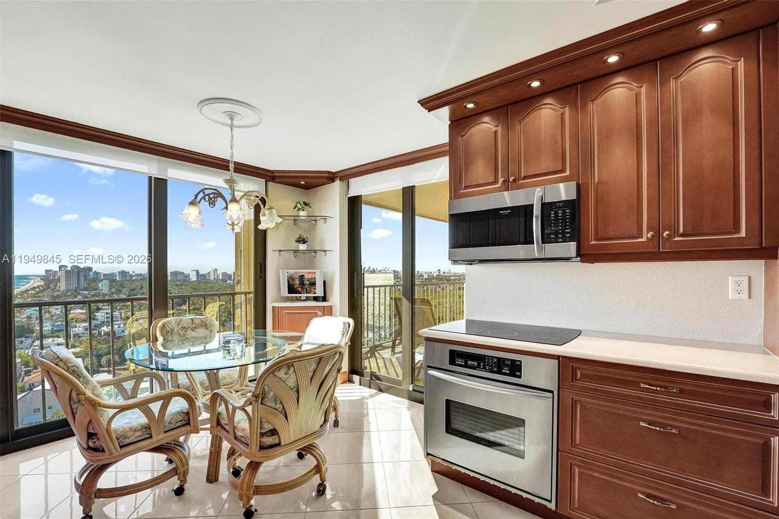 1901 Ocean Blvd TH-B photo 15