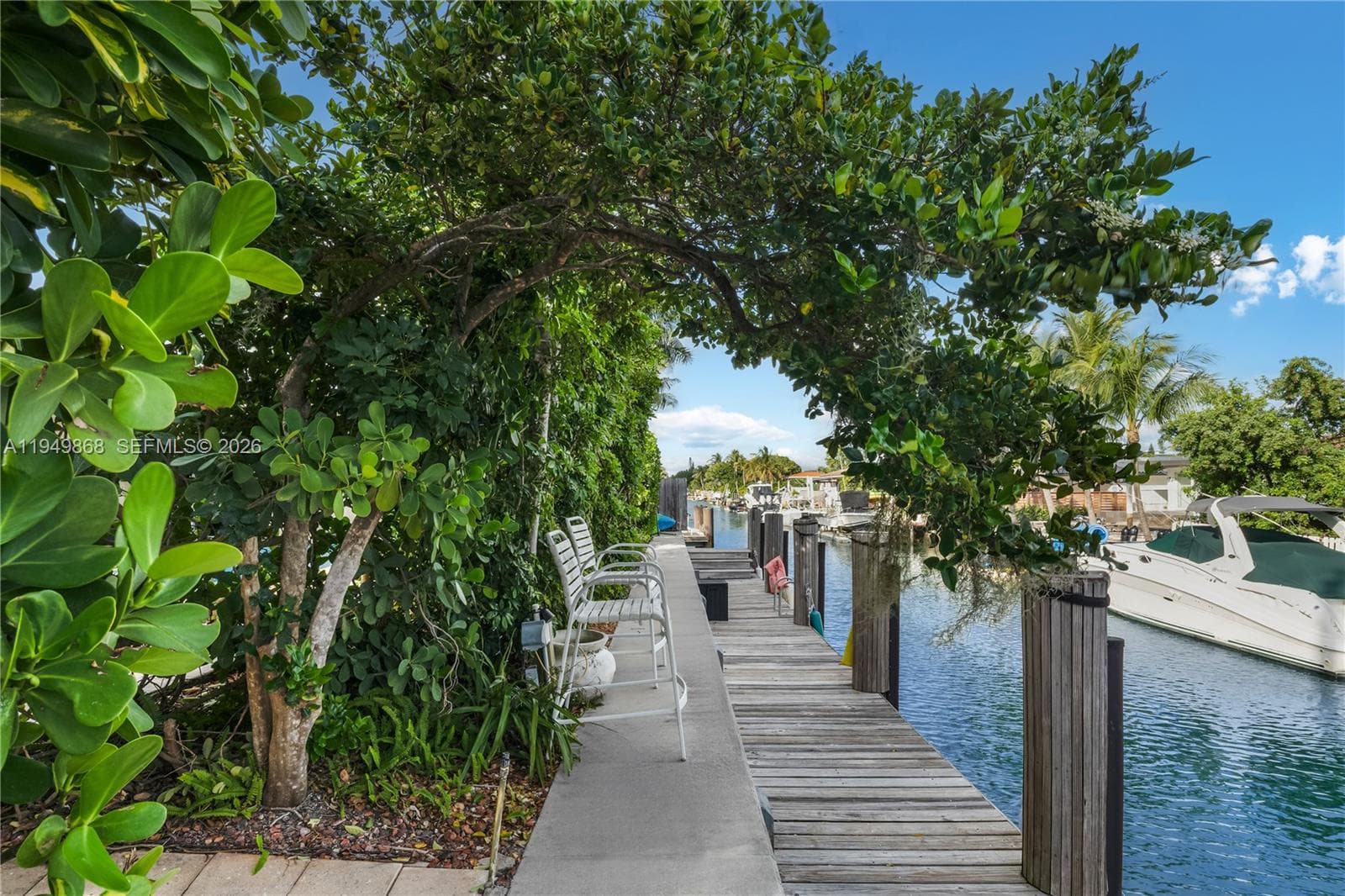 1155 Biscayne Point Rd 2