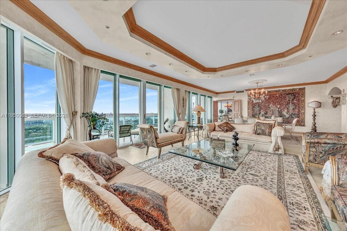 10101 Collins Ave 2