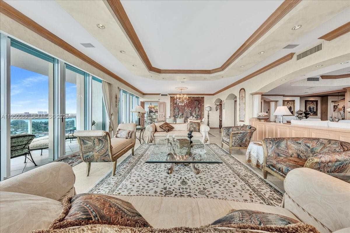 10101 Collins Ave 3