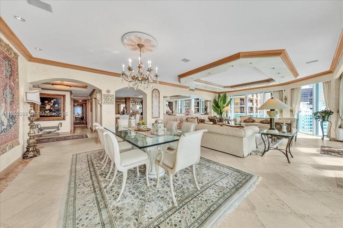 10101 Collins Ave 5