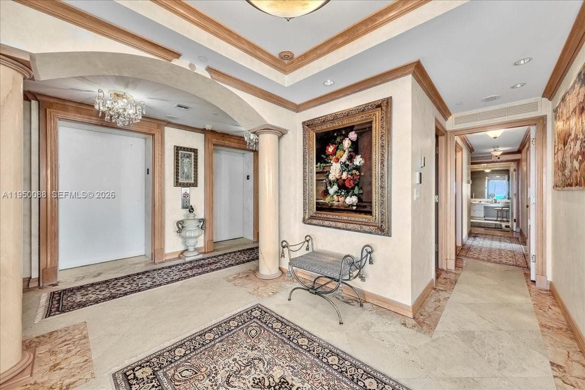 10101 Collins Ave 4