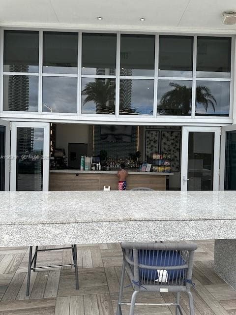 4010 Ocean Dr 3