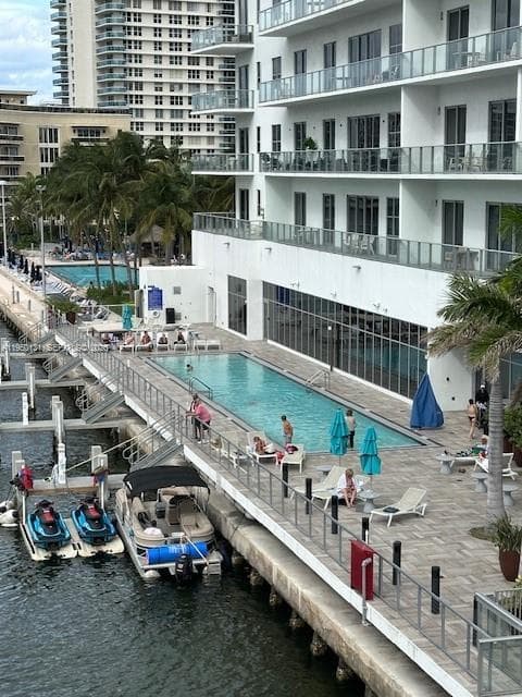 4010 Ocean Dr 1
