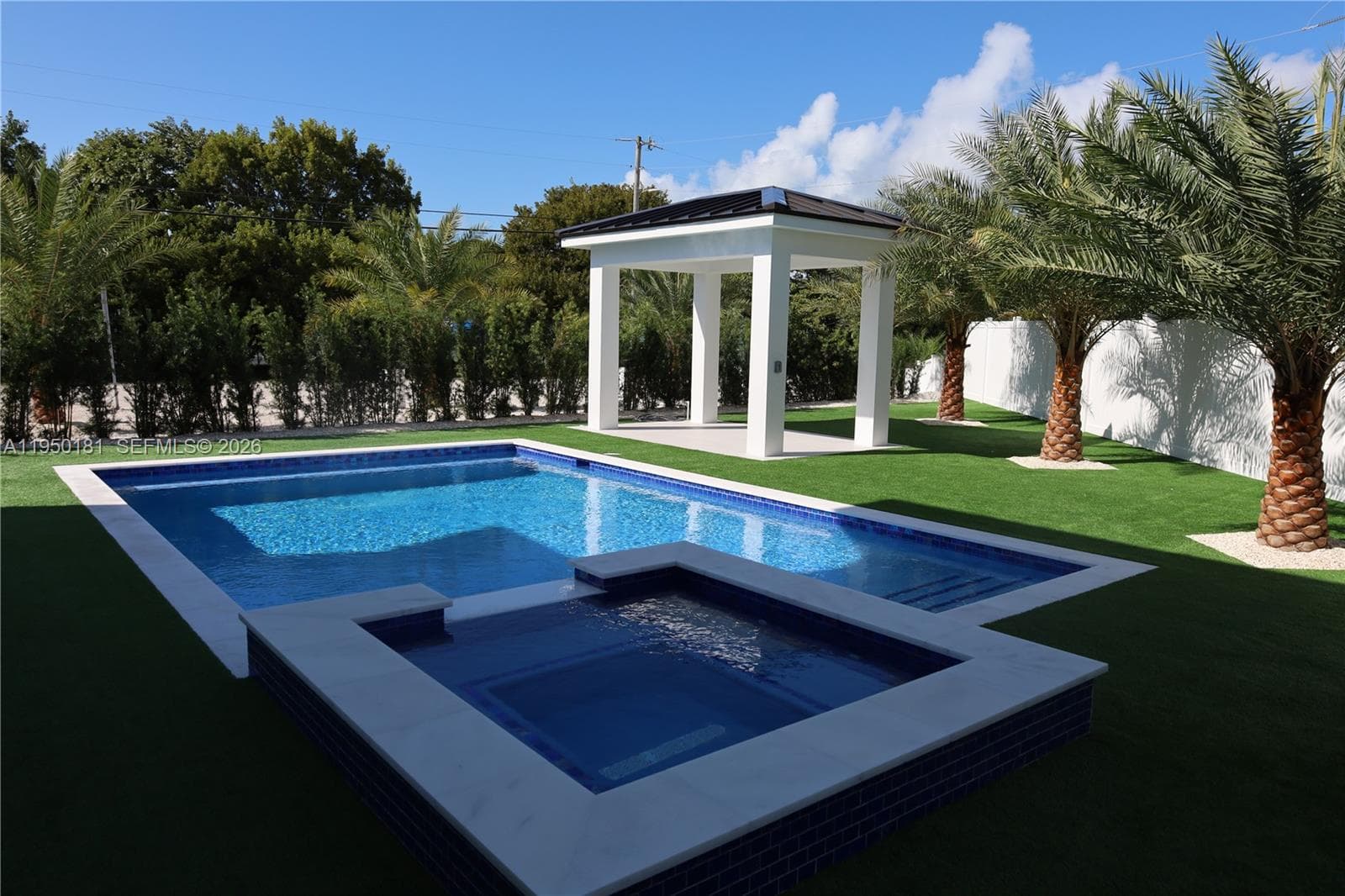 258 Caribbean Dr 5