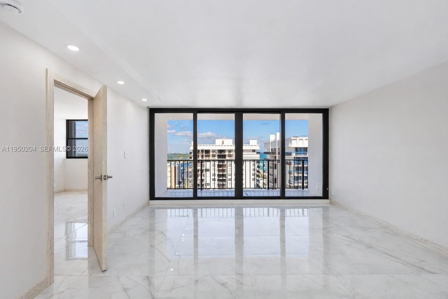 2401 Ocean Dr 5